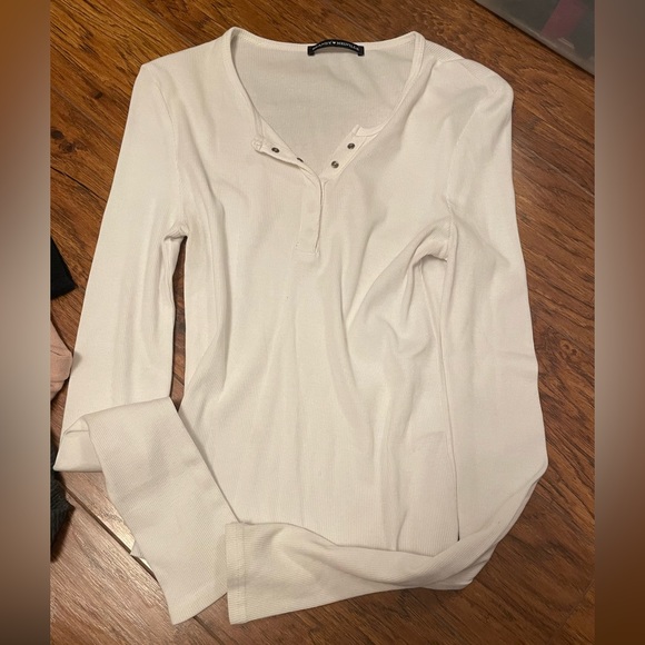 Brandy Melville Bundle - Picture 3 of 6